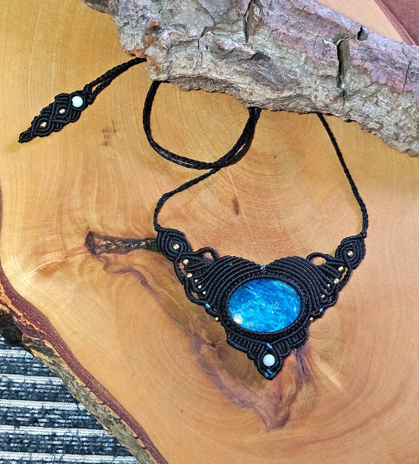 Apatit Halskette Makramee Schmuck Handarbeit